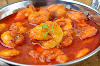 PRAWNS CURRY