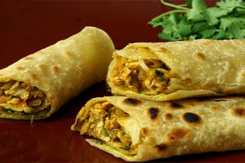 CHICKEN KATHI ROLL