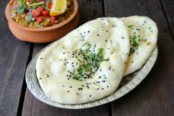 PLAIN KULCHA